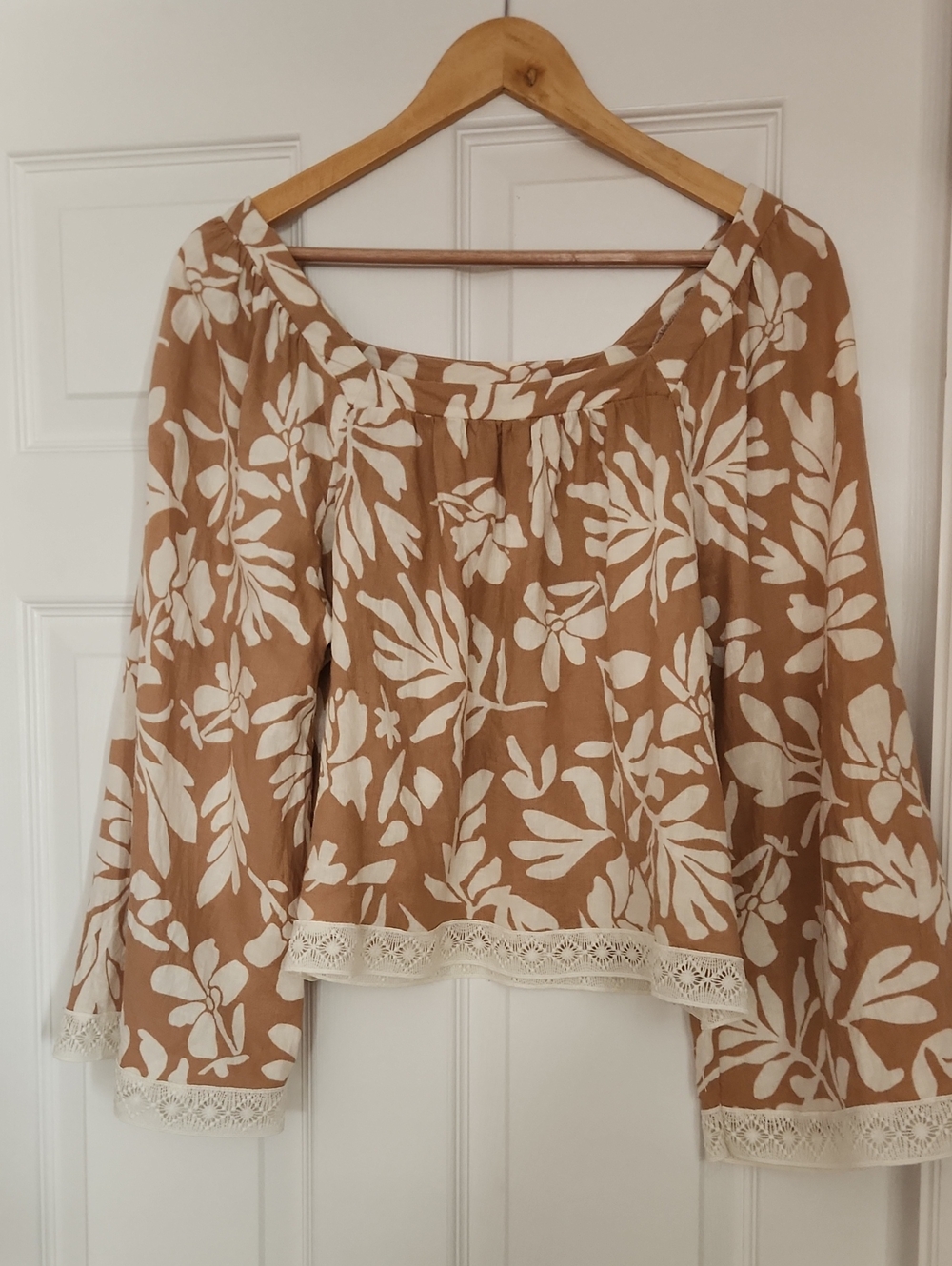 Christian Siriano Linen Blend Floral Peasant Blouse Size M